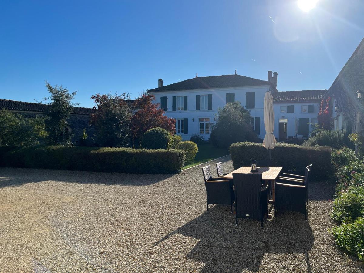 1854 Chassors Villa Eksteriør bilde